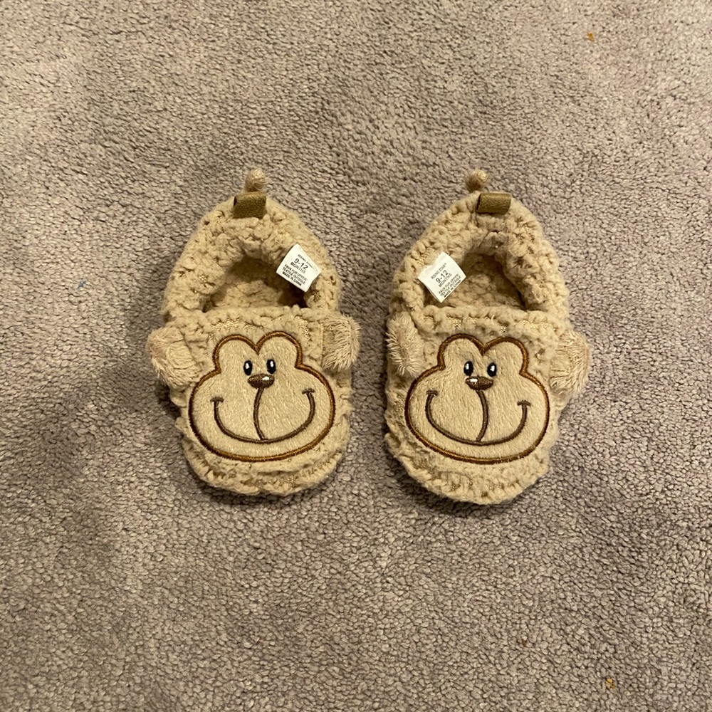 Cute baby slippers, SZ 9-12 Months
